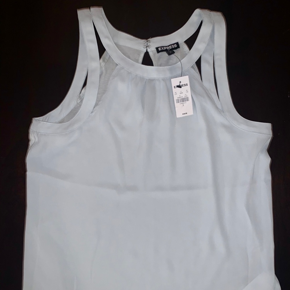 🌪Women’s Express cut out tank top🌪